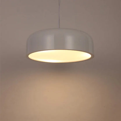 Nordische LED-Pendelleuchten mit Aluminium Lampenschirm – Runde Hängekronleuchter in Schwarz/Weiß für Esszimmer und Küche - Unique Outlet
