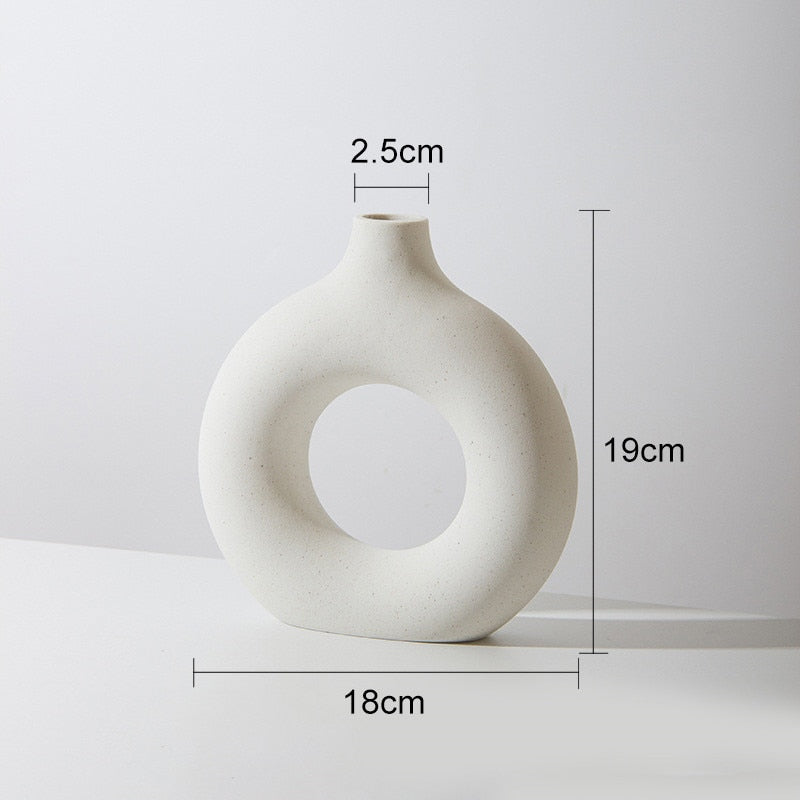 kreisförmige Donut Vase aus Keramik - Unique Outlet