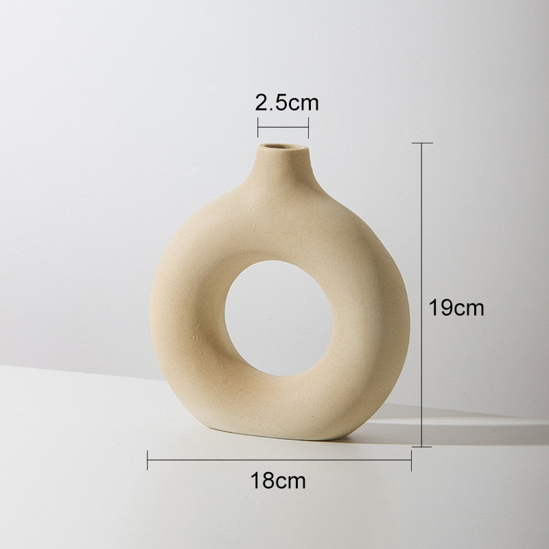 kreisförmige Donut Vase aus Keramik - Unique Outlet